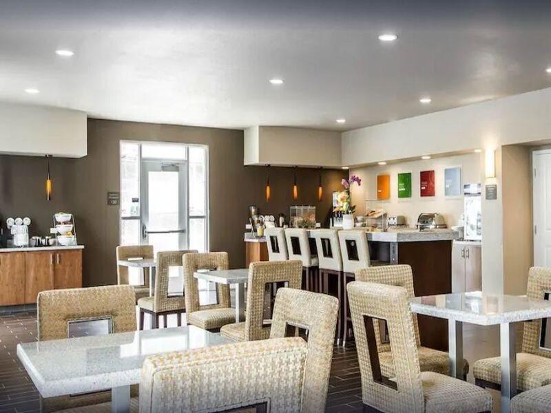 Comfort Suites Woodland - Sacramento Airport Exteriör bild