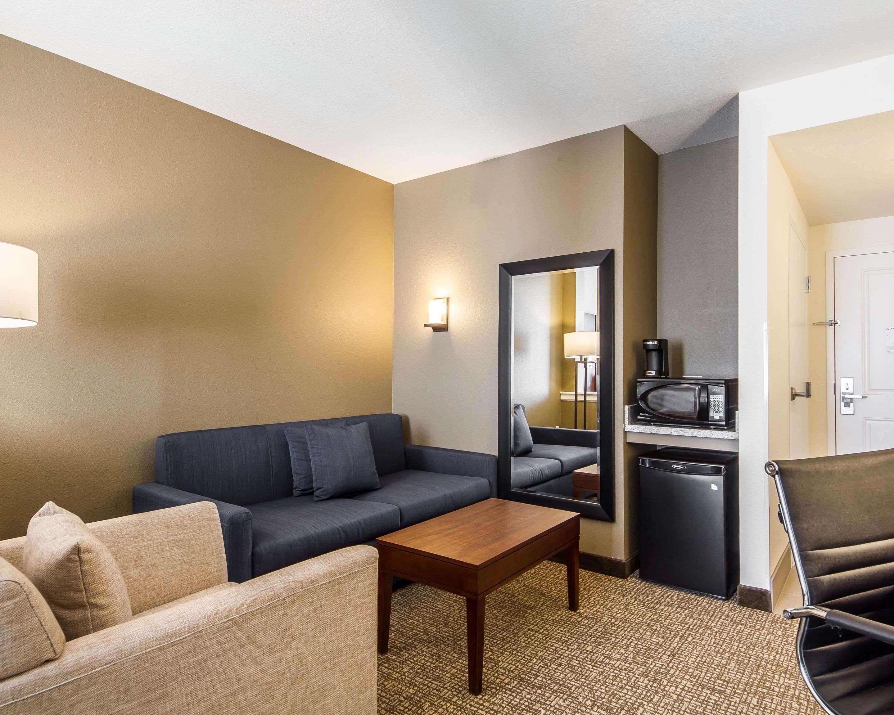 Comfort Suites Woodland - Sacramento Airport Exteriör bild